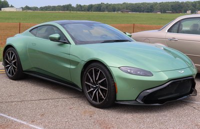 Aston Martin Vantage (2018)