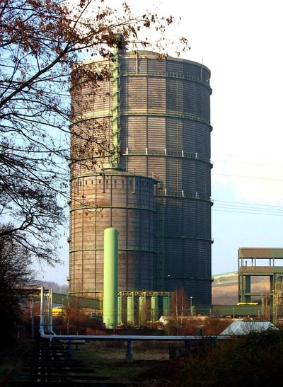Gas holder