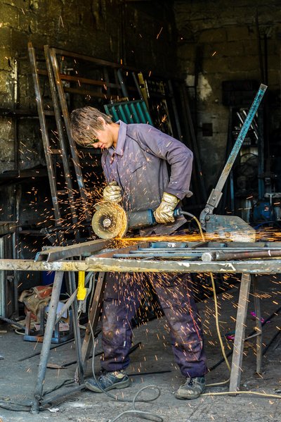 Grinding (Abrasive Cutting)