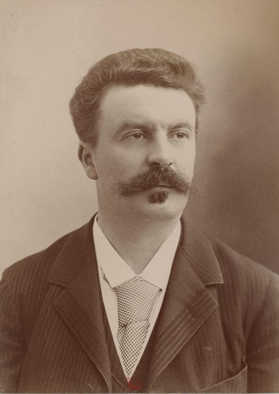 Guy De Maupassant