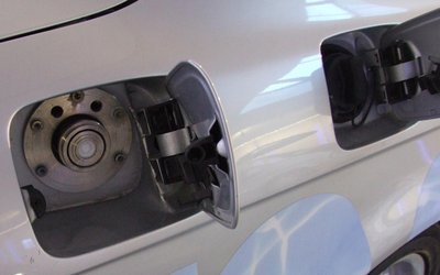 Hydrogen Internal Combustion Engine Vehicle