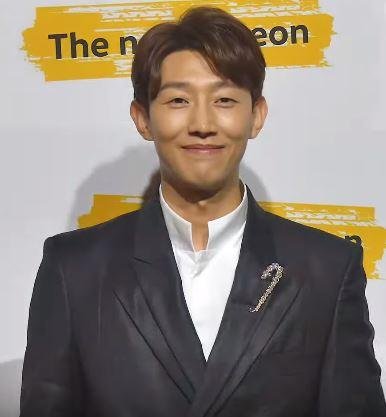 Kang Ki-Young