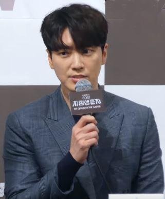 Lee Joon-Hyuk (Actor, Born 1984)