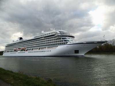 MV Viking Sky