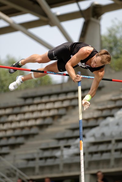 Pole vault