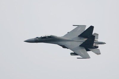 Shenyang J-16