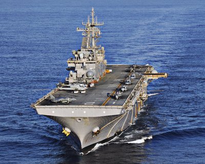 USS Essex (LHD-2)