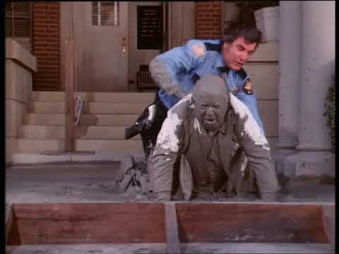 The Dukes of Hazzard - Rosco and Boss fall into wet cement!